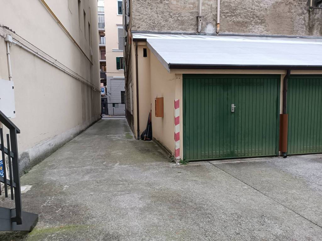 Box / garage a Trieste in VIA CACCIA, 9 - Foto 4