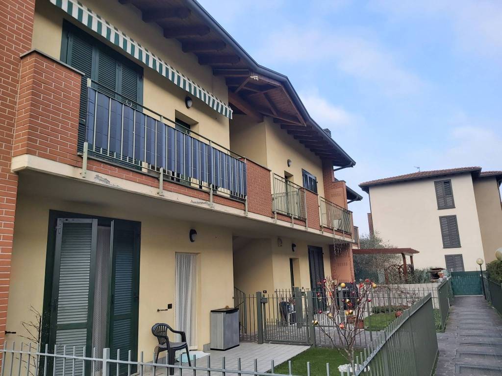 Appartamento a Capriate san gervasio in Via Carlo Alberto Dalla Chiesa, 46 - Foto 5