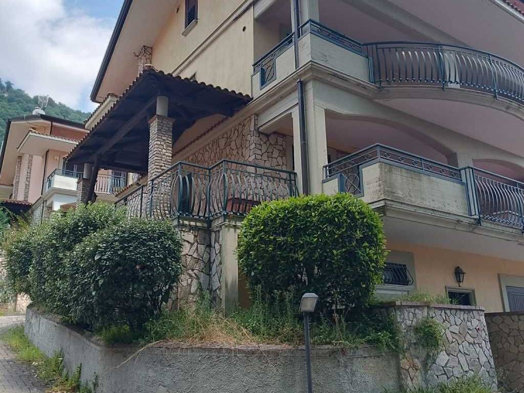 Villa a Mercogliano in Viale San Modestino - Foto 5