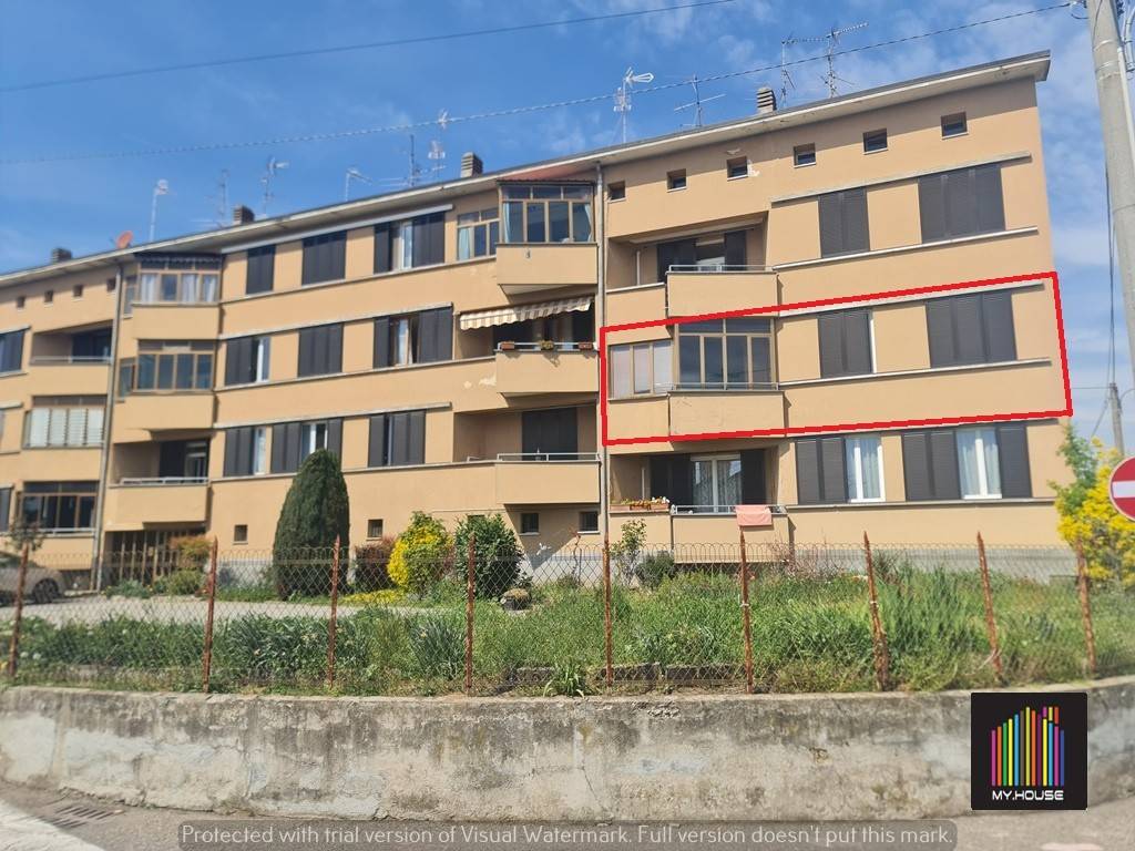 Appartamento a Jerago con orago in Via Alessandro Volta, 35 - Foto 2