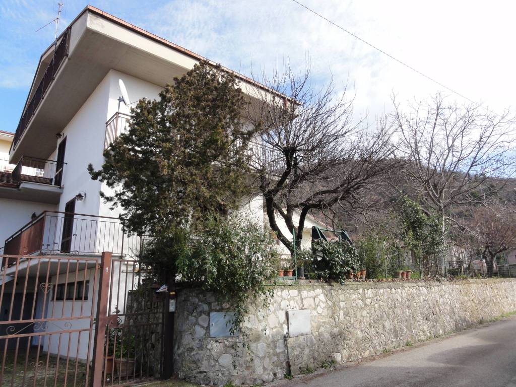 Villa a Rieti in Via Umbria - Foto 2