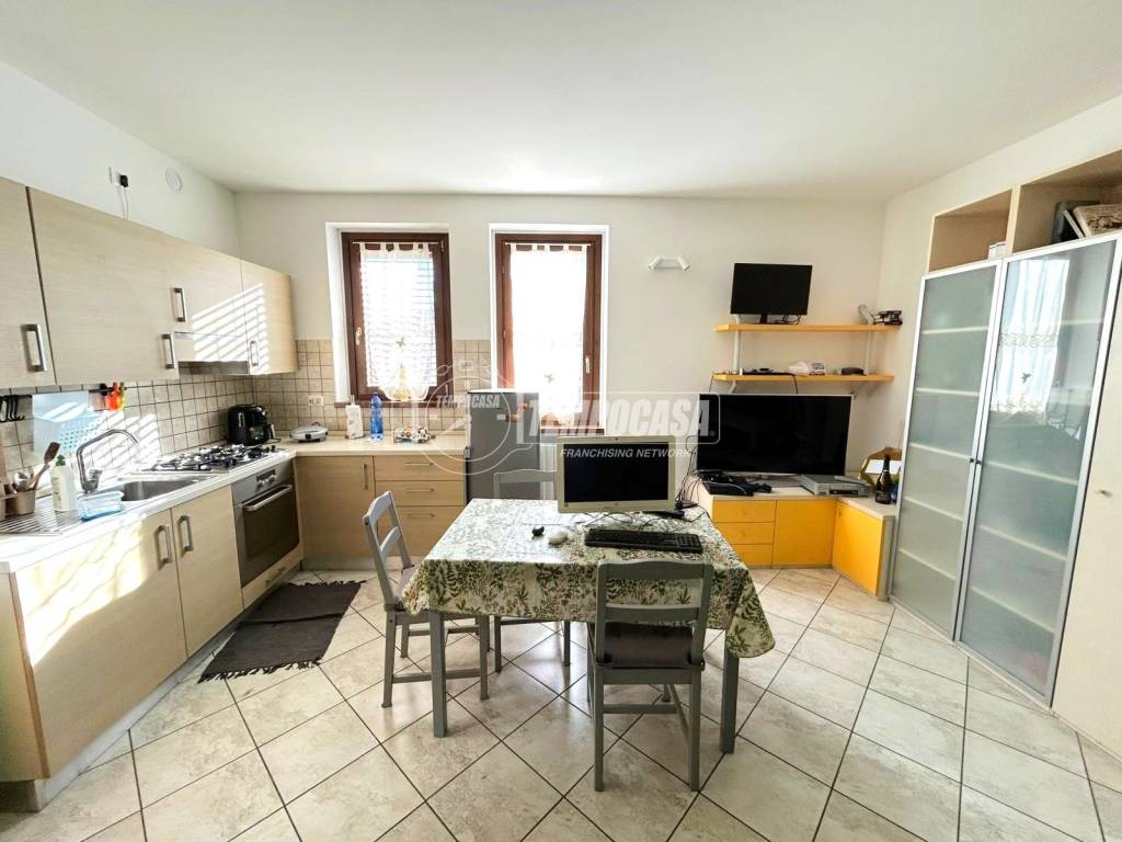 Appartamento a San fermo della battaglia - Foto 3