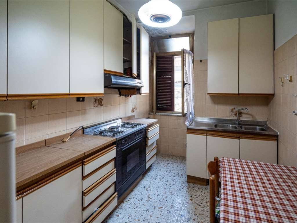 Appartamento a Frosinone in VIA GIOACCHINO ROSSINI, 13 - Foto 2