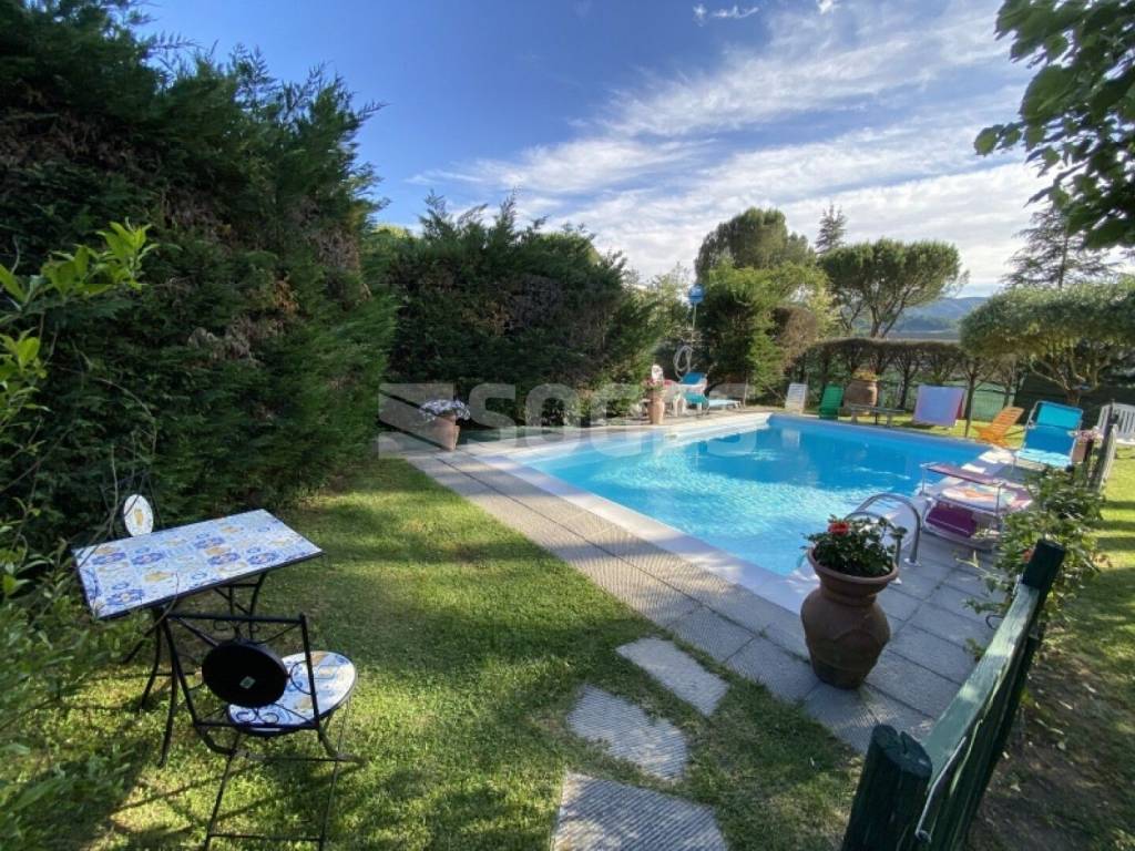 Villa a Reggello in Strada Regionale 69 - Foto 2