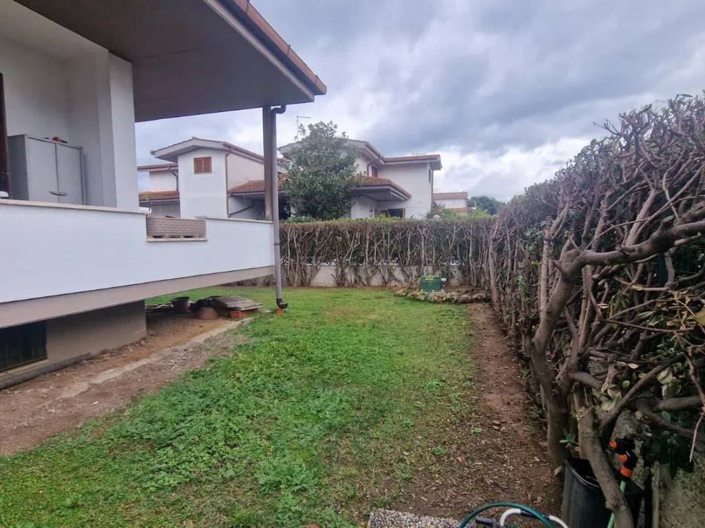 Villa a Ladispoli in Via Nuovo Messico - Foto 5