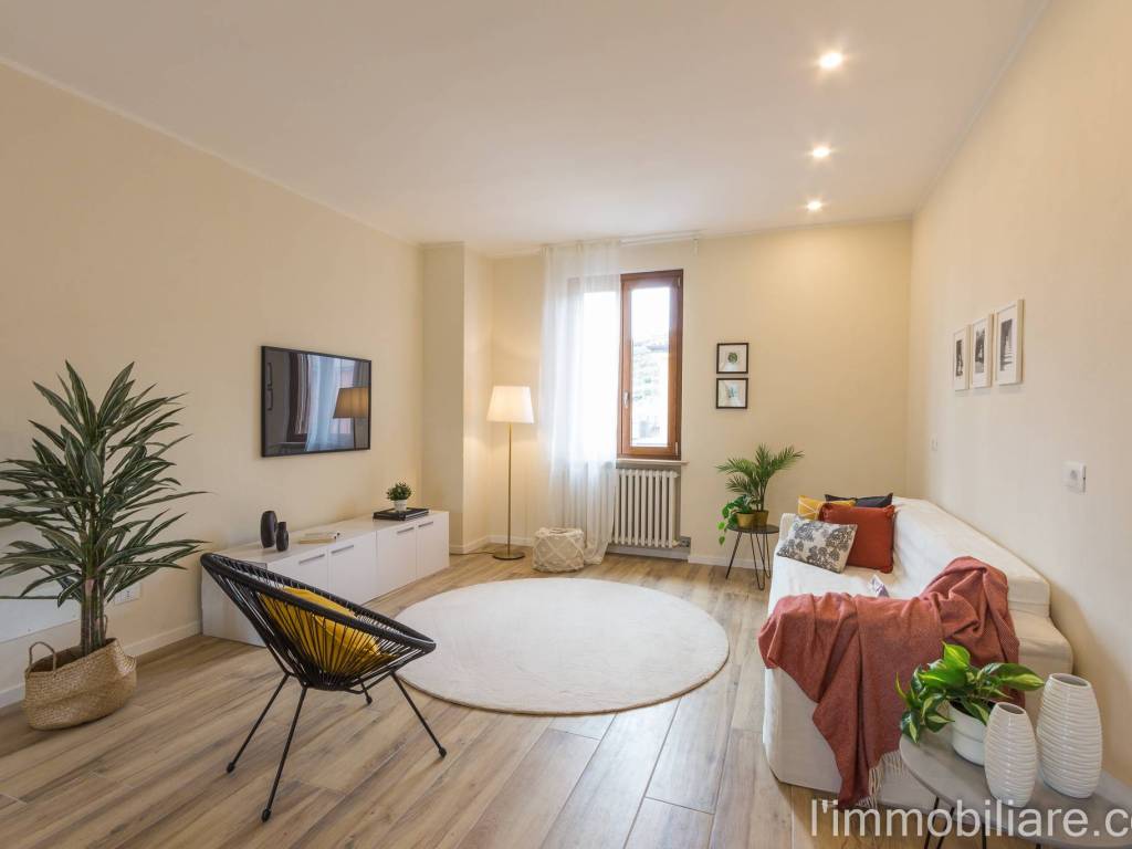 Appartamento a Verona in Via Felice Feliciano, 14 - Foto 2