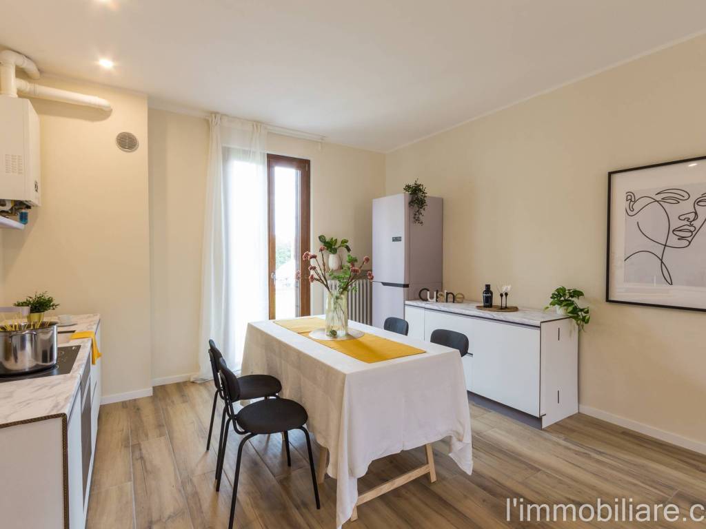 Appartamento a Verona in Via Felice Feliciano, 14 - Foto 4