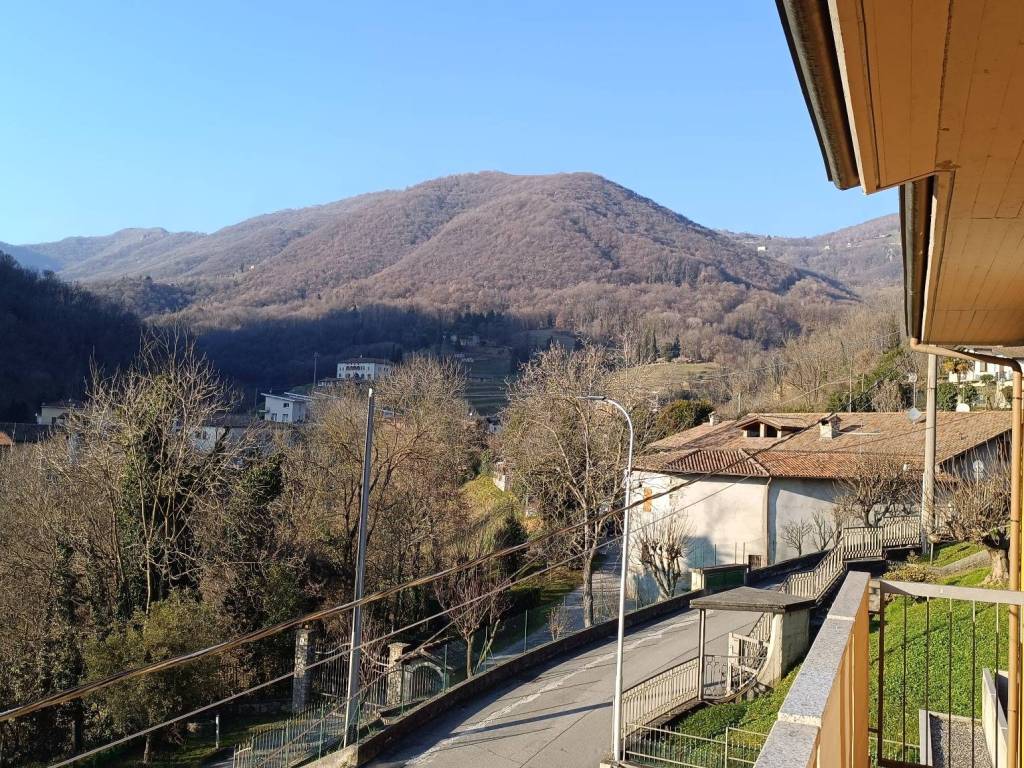 Villa a Alzano lombardo in Via Caprini - Foto 3