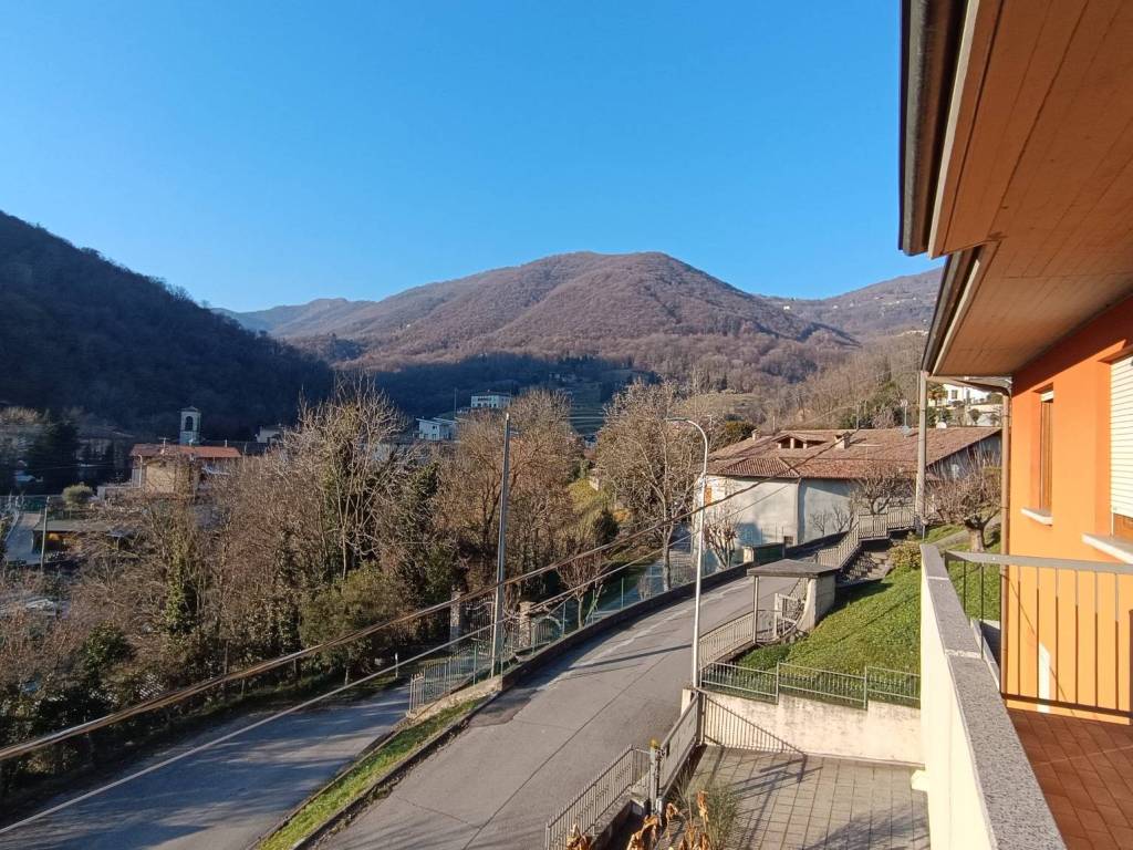 Villa a Alzano lombardo in Via Caprini - Foto 5
