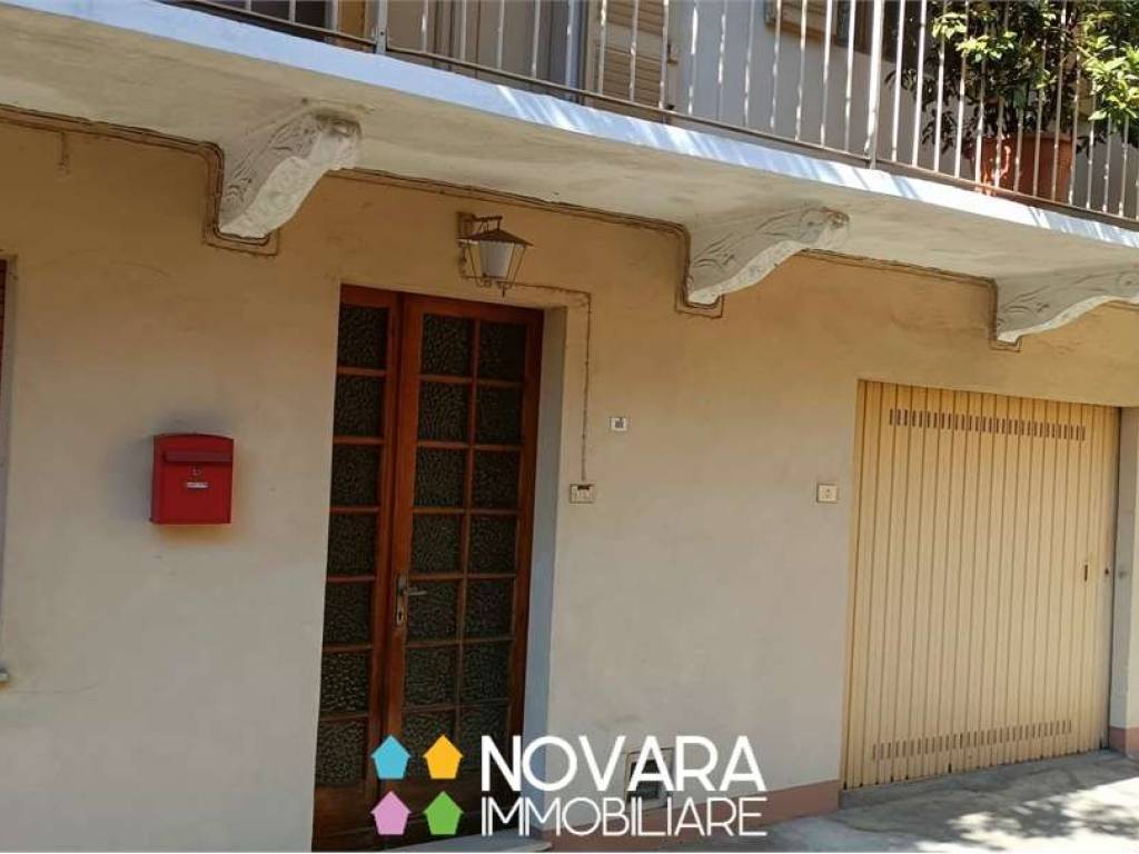 Casa indipendente a Galliate in viale Beato Quagliotti, 77 - Foto 4
