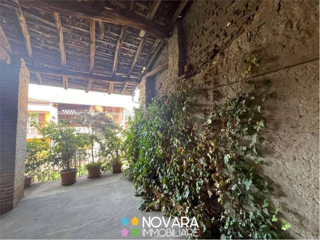 Casa indipendente a Galliate in viale Beato Quagliotti, 77 - Foto 5