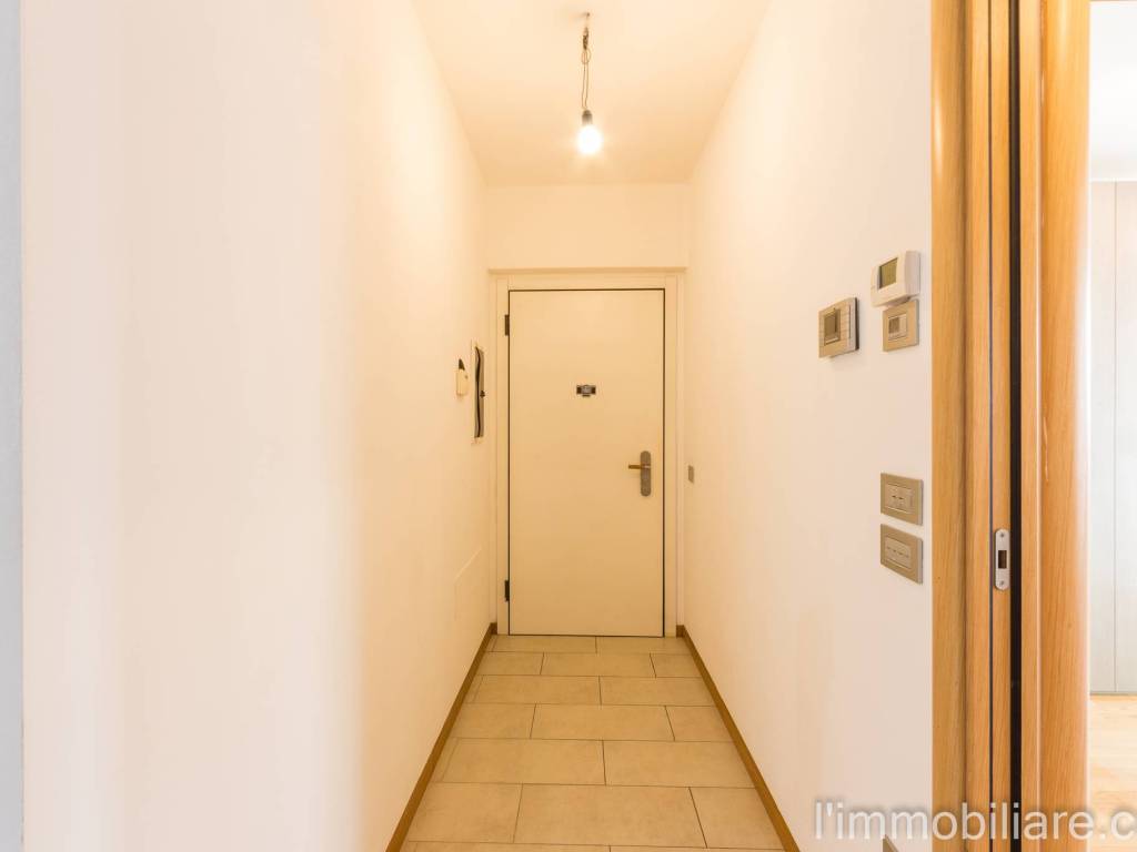 Appartamento a Verona in Via Saval, 3 - Foto 5