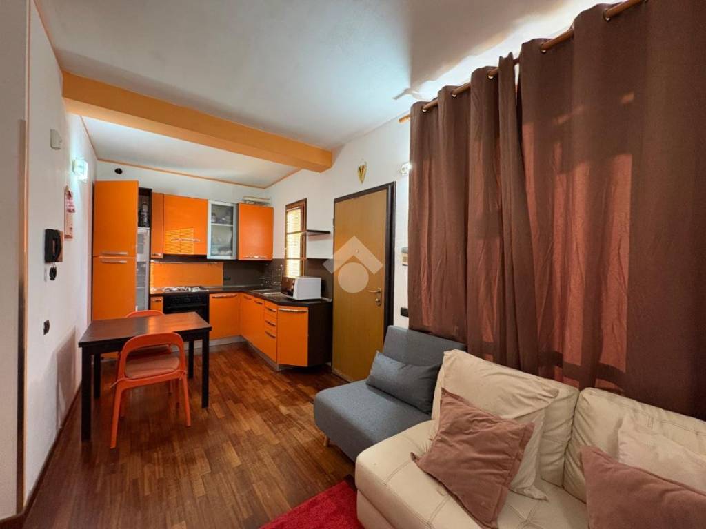 Appartamento a Cazzago san martino in Via Camillo Golgi, 23 - Foto 2