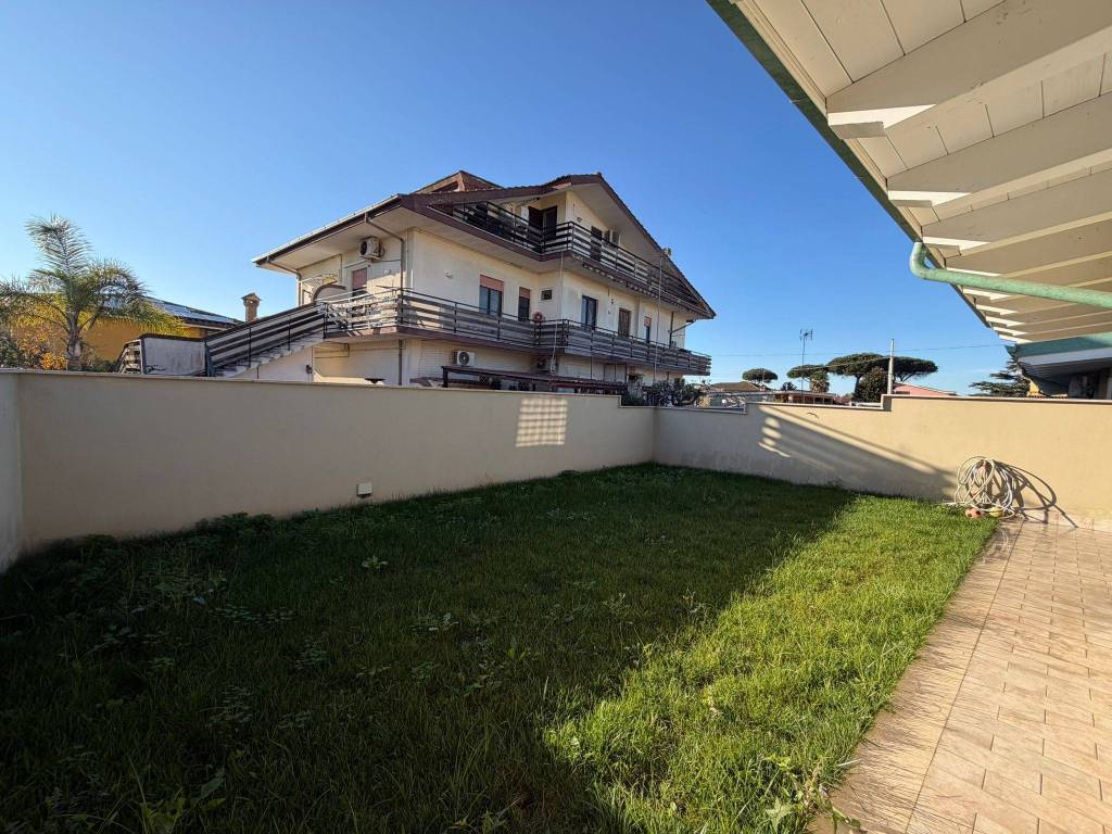 Villa a Ardea in Via Torino, 26 - Foto 5