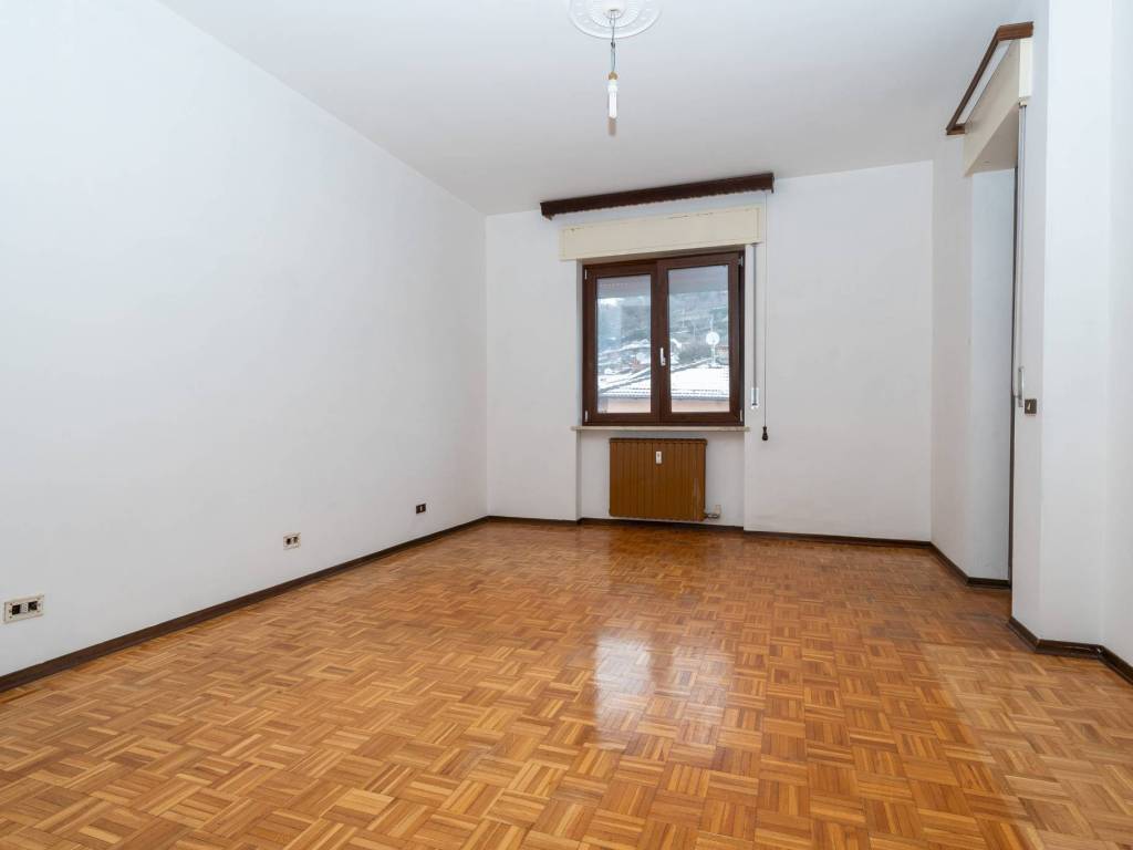 Appartamento a Caraglio in Via Roma, 31 - Foto 2