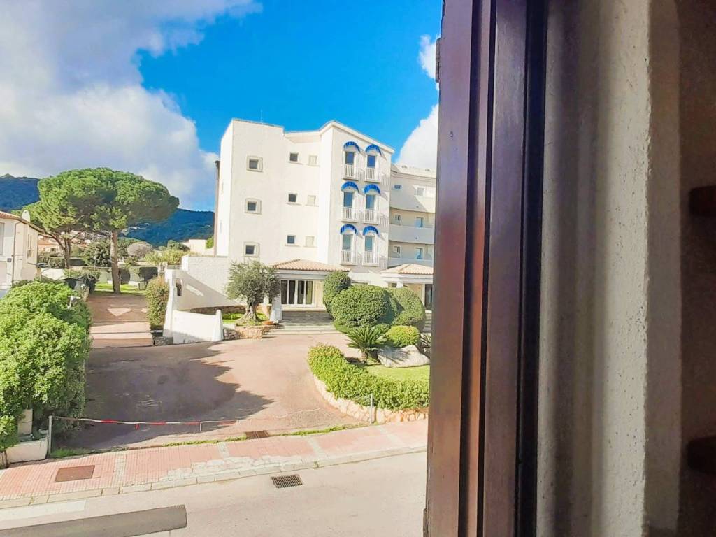 Appartamento a Arzachena in Via Nazionale, 34 - Foto 2