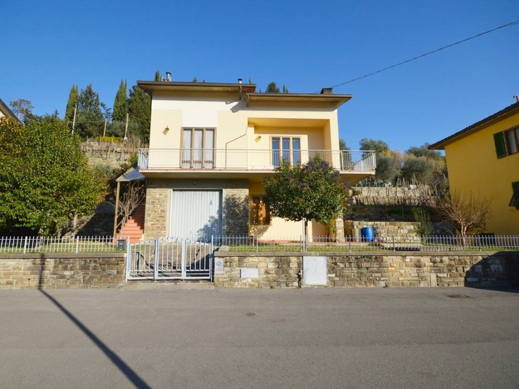 Villa a Fiesole in Via della Fornace, 45 - Foto 3