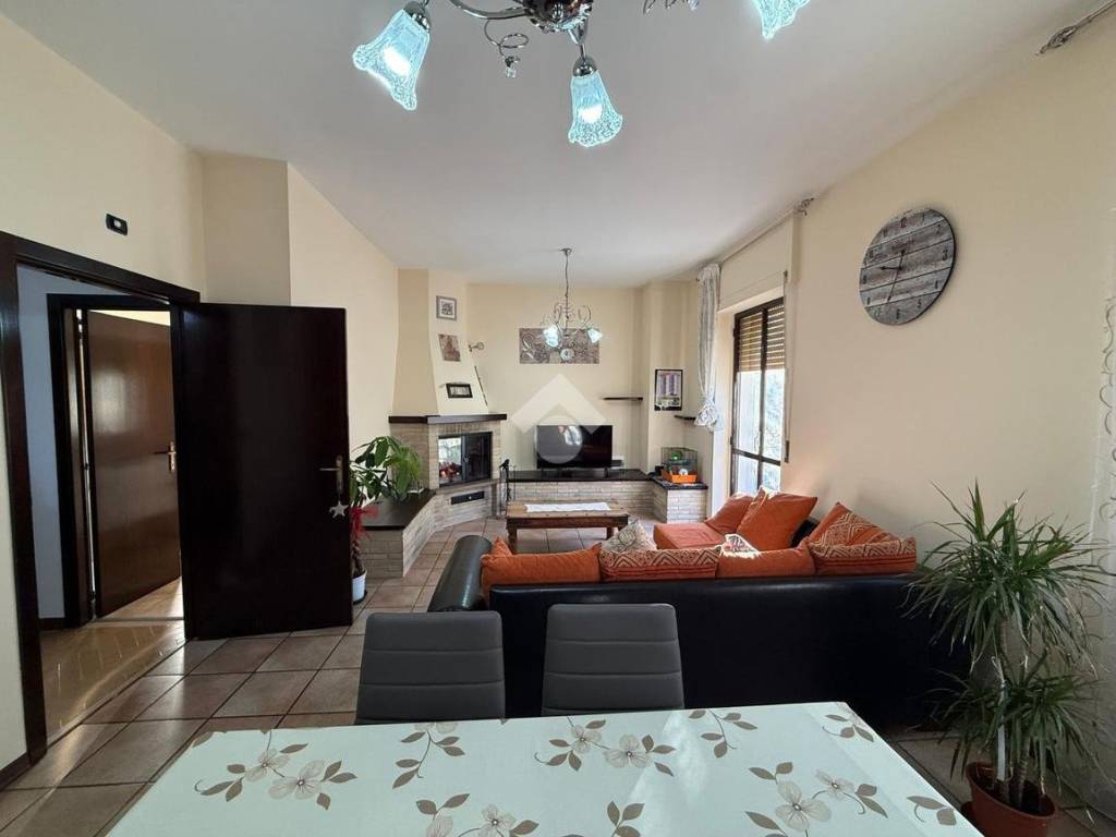 Casa indipendente a Gubbio in Località San Vittorino - Foto 5
