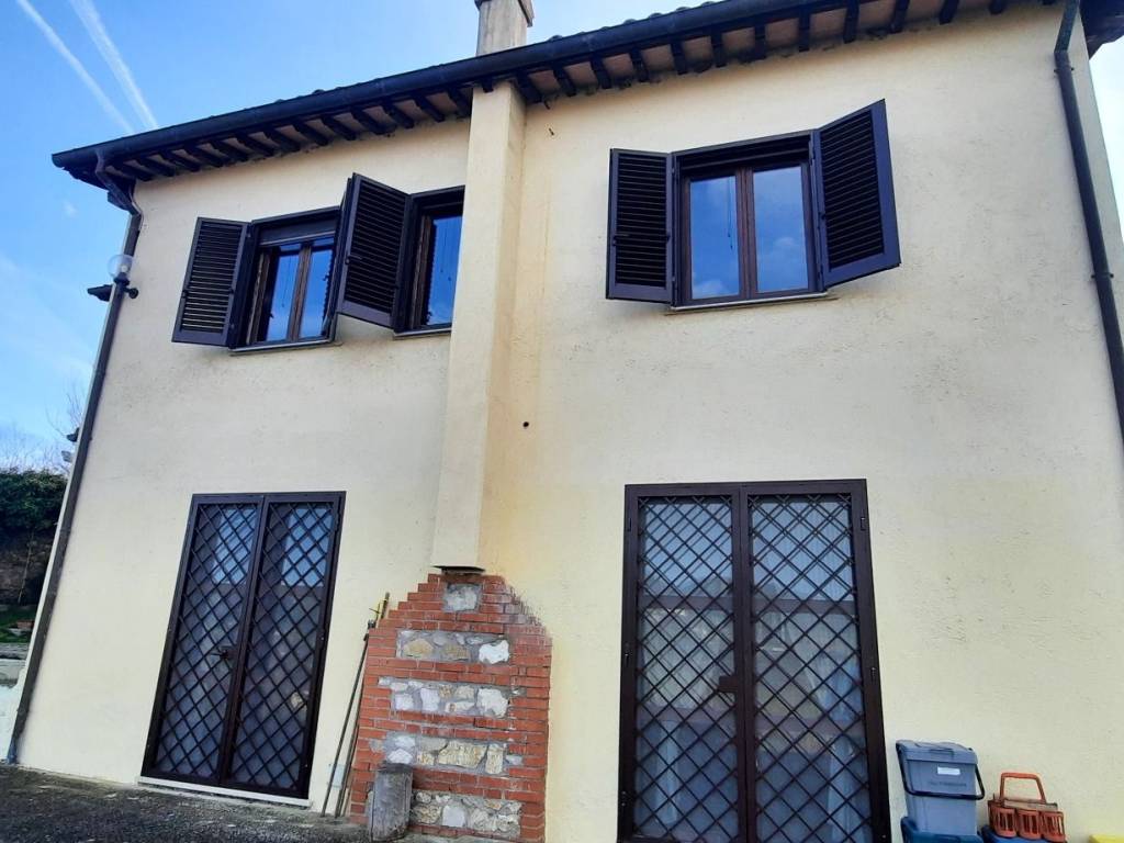 Rustico / casale a Castelnuovo di farfa in Via Mirtense - Foto 3