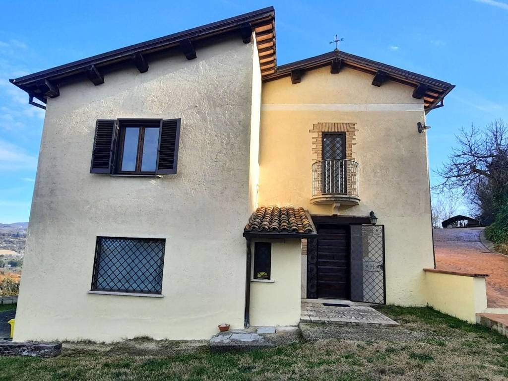 Rustico / casale a Castelnuovo di farfa in Via Mirtense - Foto 4