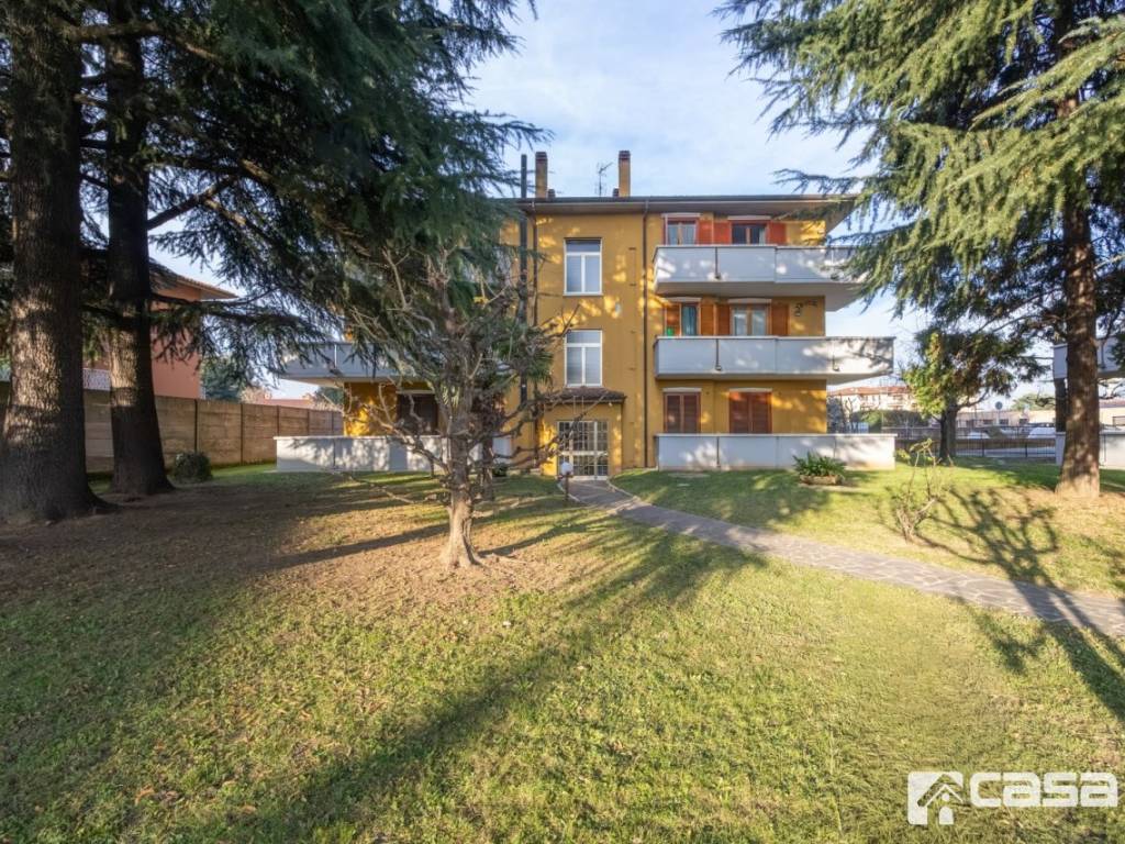 Appartamento a Capriate san gervasio in VIA VITTORIO VENETO ,13 - Foto 2