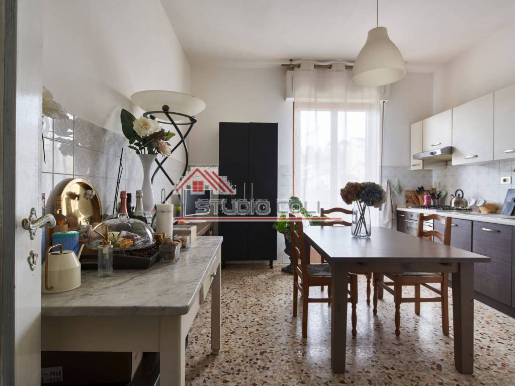 Appartamento a Bagno a ripoli in Via Giotto - Foto 4