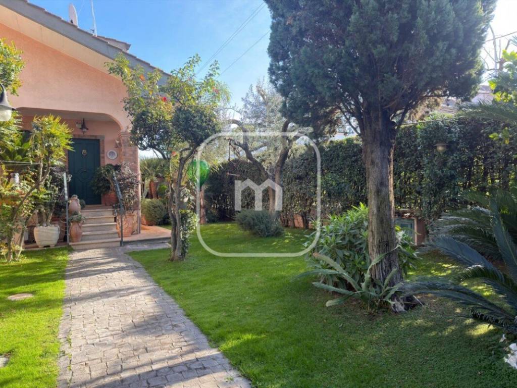Villetta a schiera a Guidonia montecelio in Via Polibio - Foto 2