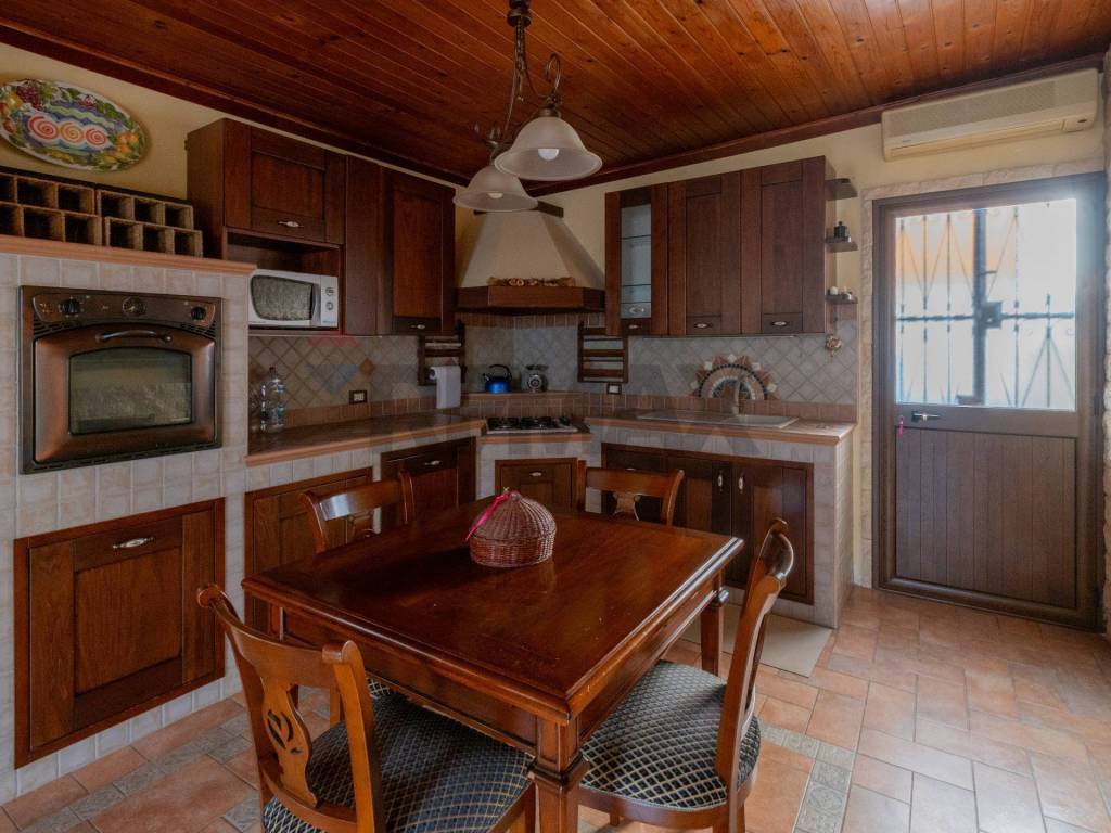 Villa a Capaci in Via Cristoforo Colombo, 35 - Foto 4