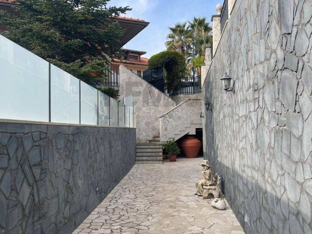 Appartamento a Mascalucia in VIA POTENZA, 17 - Foto 2