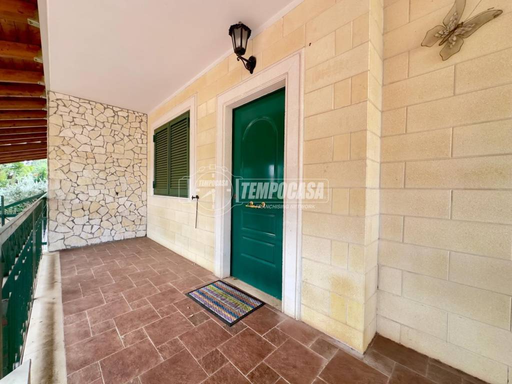 Villa a Valenzano in Via PASCALI 14 - Foto 3