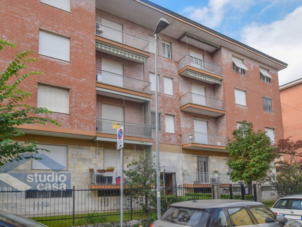 Appartamento a Lodi in VIA LAGO DI GARDA. 4 - Foto 2