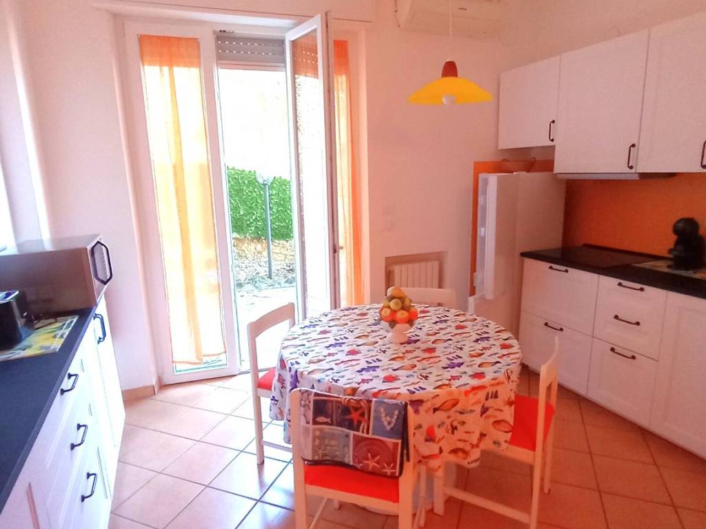 Appartamento a Spotorno in Via Laiolo, 8 - Foto 3