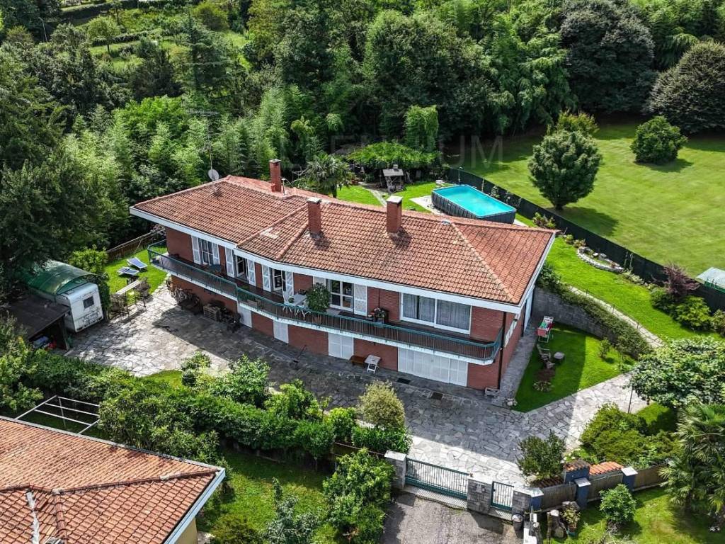Villa a Arona in Via oleggio castello - Foto 2