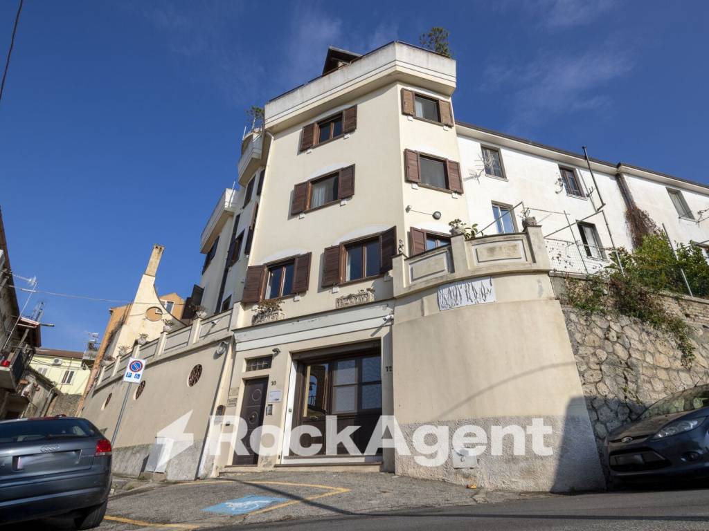 Palazzo / stabile a Catanzaro in Via Vincenzo D'Amato, 70 - Foto 2