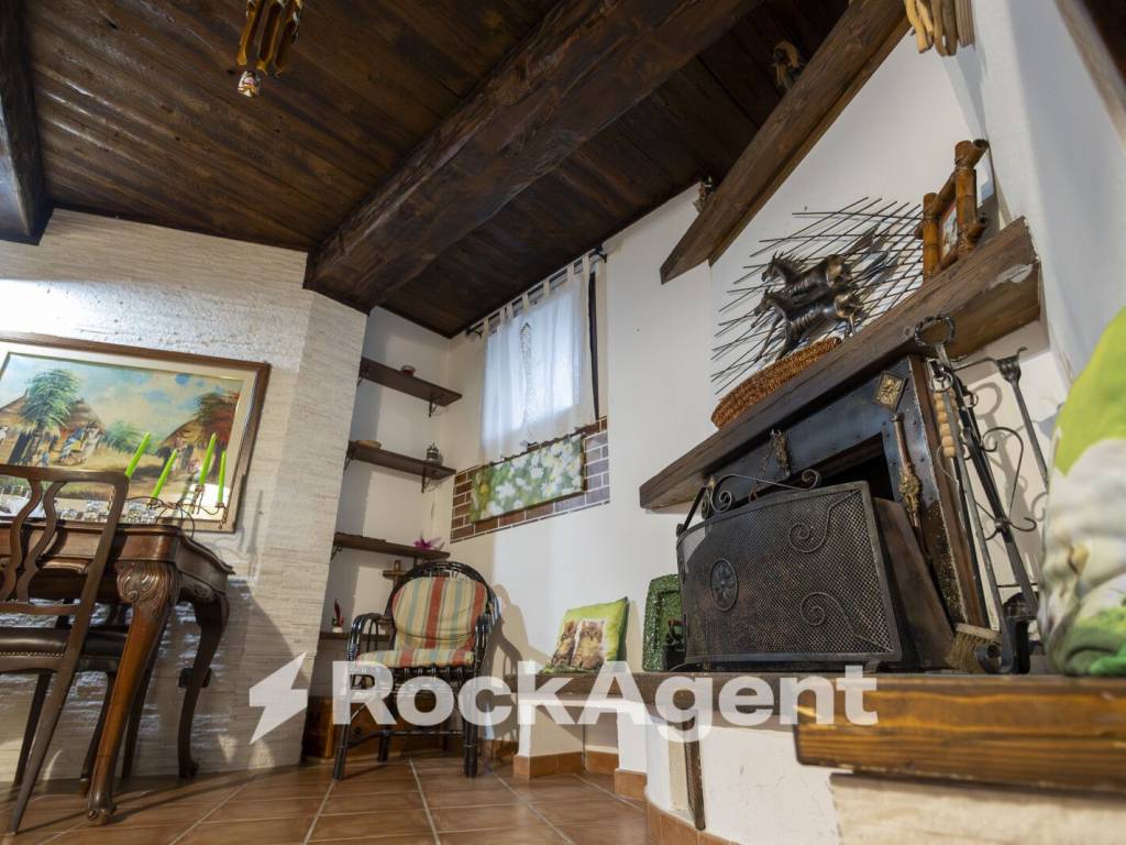 Palazzo / stabile a Catanzaro in Via Vincenzo D'Amato, 70 - Foto 3