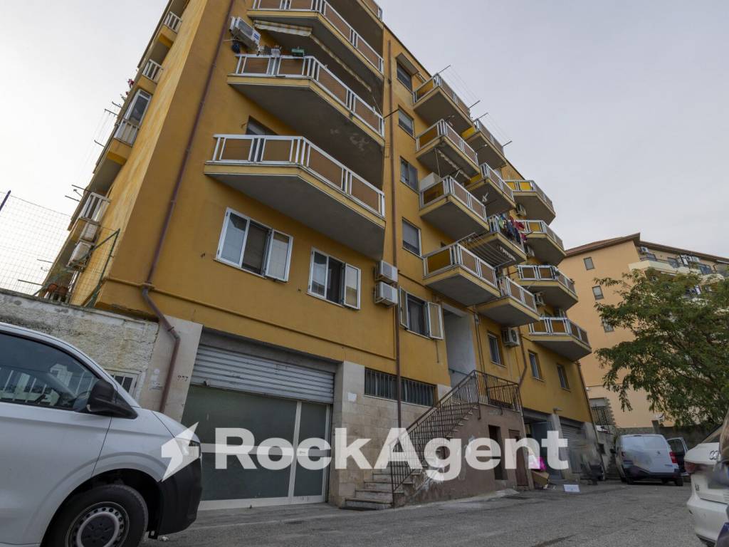 Appartamento a Catanzaro in Viale Cassiodoro, 279 - Foto 2