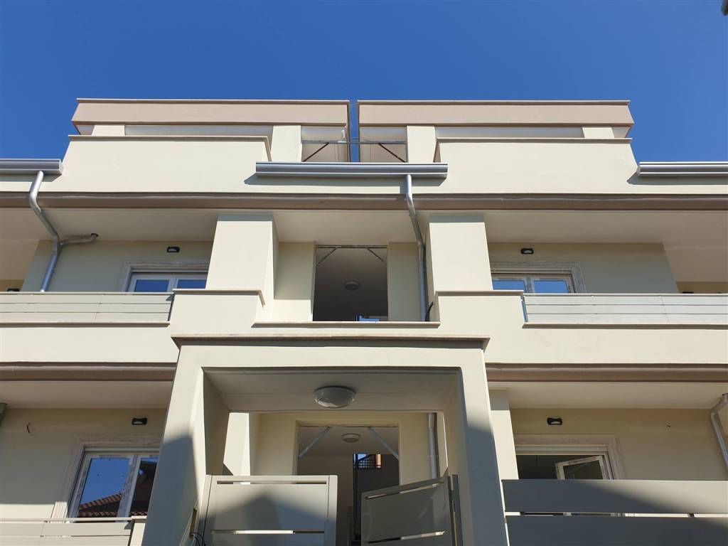 Appartamento a Ciampino in Via Carlo Pirzio Biroli, 86 - Foto 2