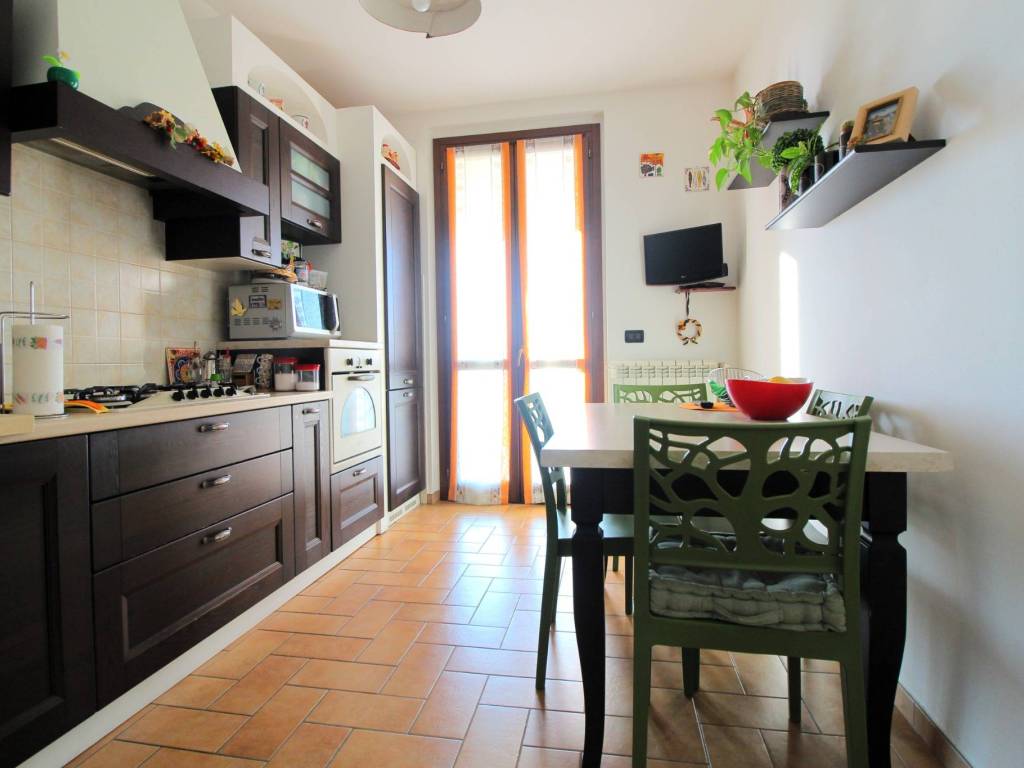 Appartamento a Cava manara in Via Massimo D'Antona, 2 - Foto 2