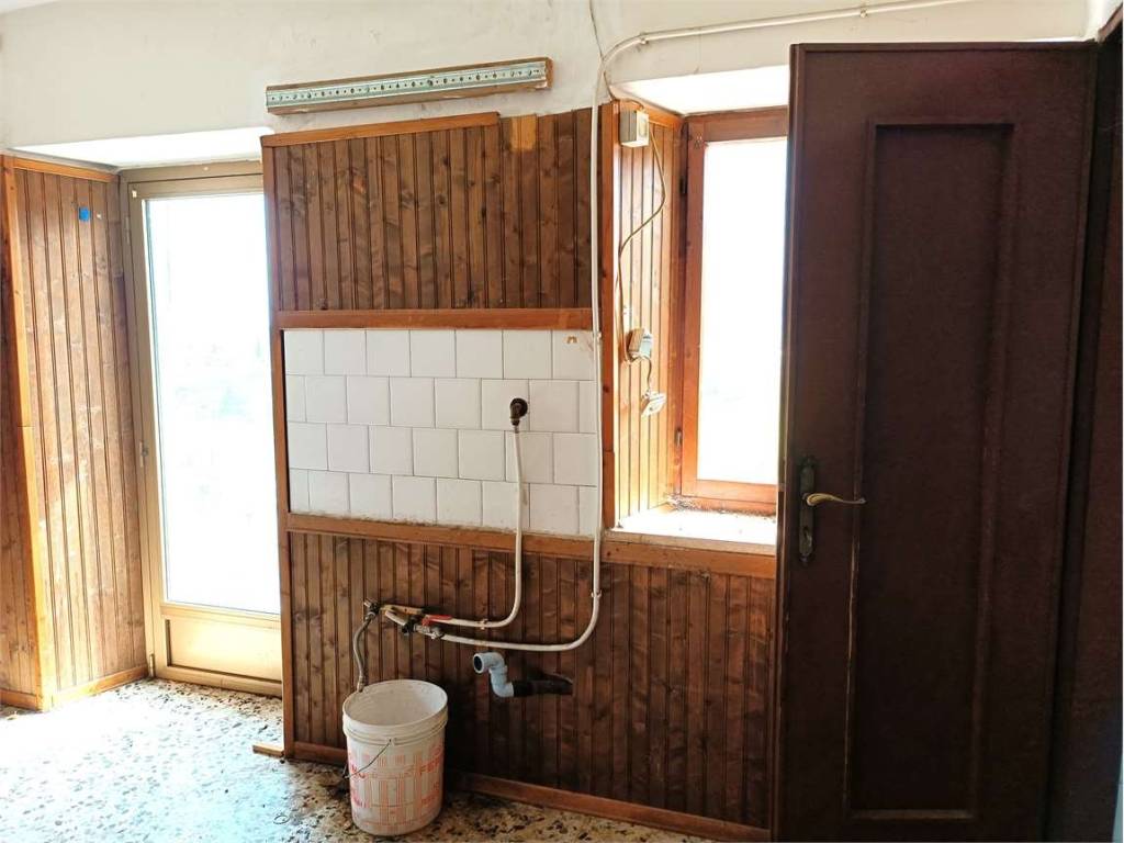 Appartamento a Pont-saint-martin in via Aldo Chenuil - Foto 3