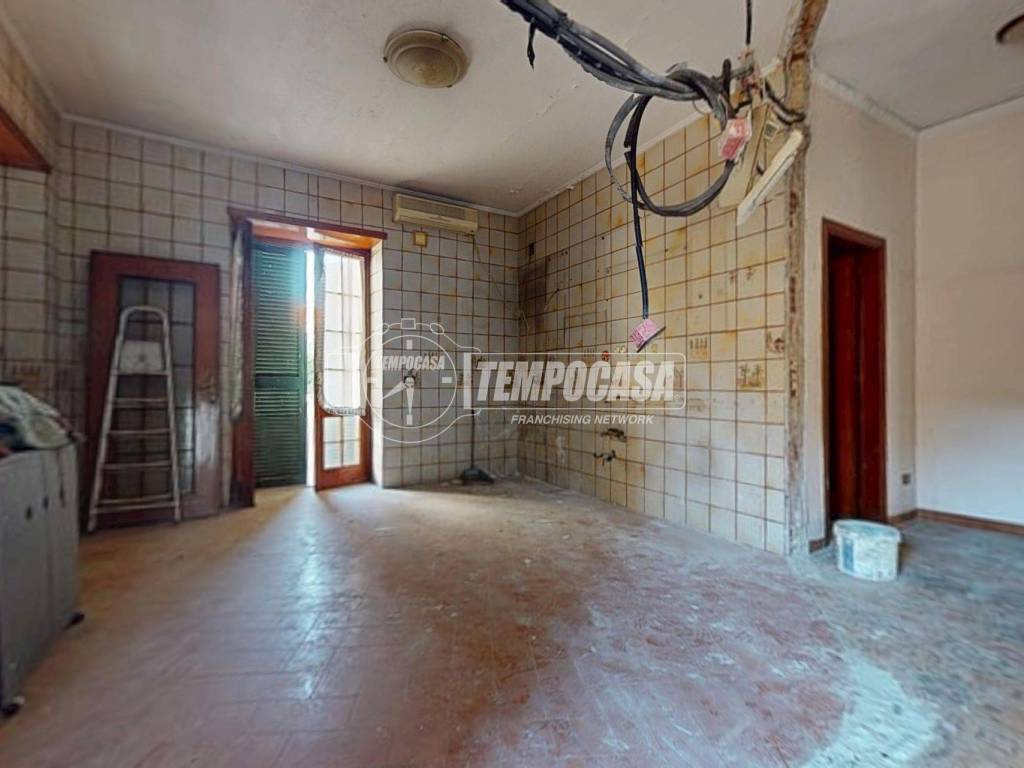 Palazzo / stabile a Teverola in Via Alessandro Manzoni 5 - Foto 3