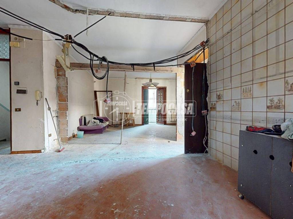 Palazzo / stabile a Teverola in Via Alessandro Manzoni 5 - Foto 4