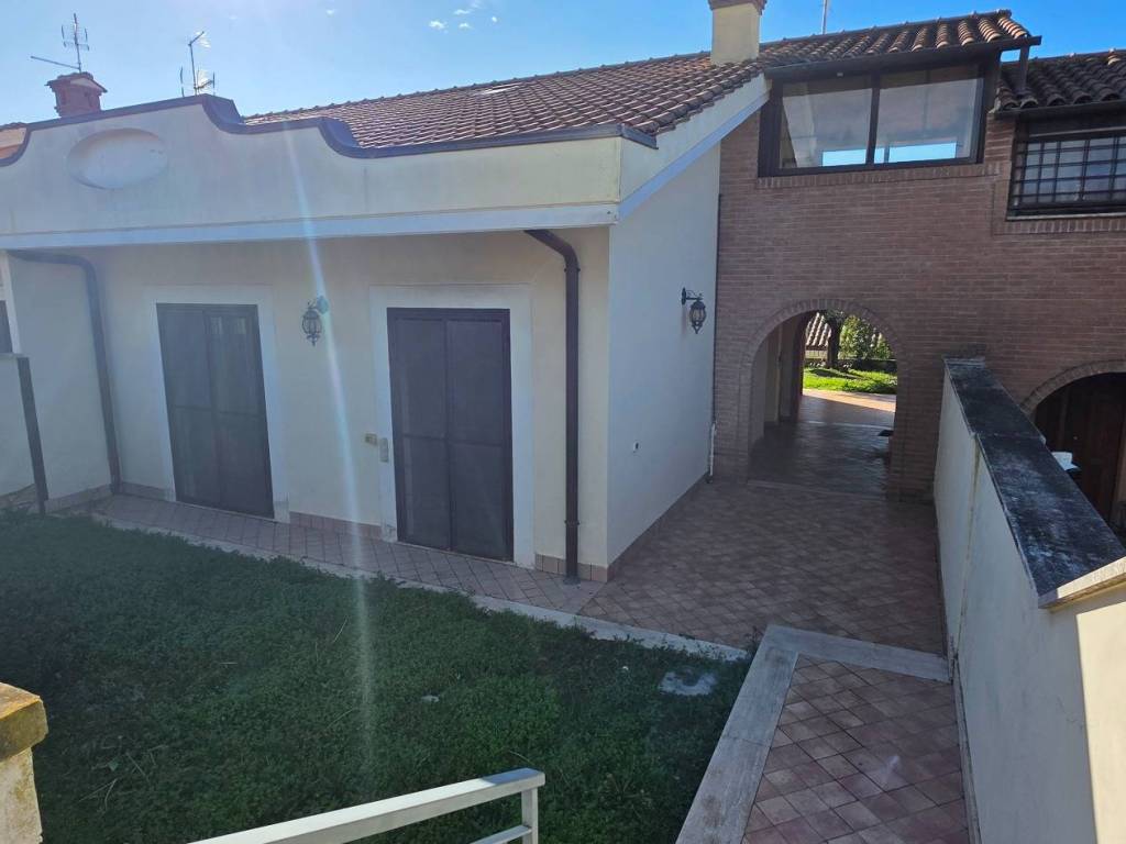 Villa a Albano laziale in Via Finlandia, 29 - Foto 5