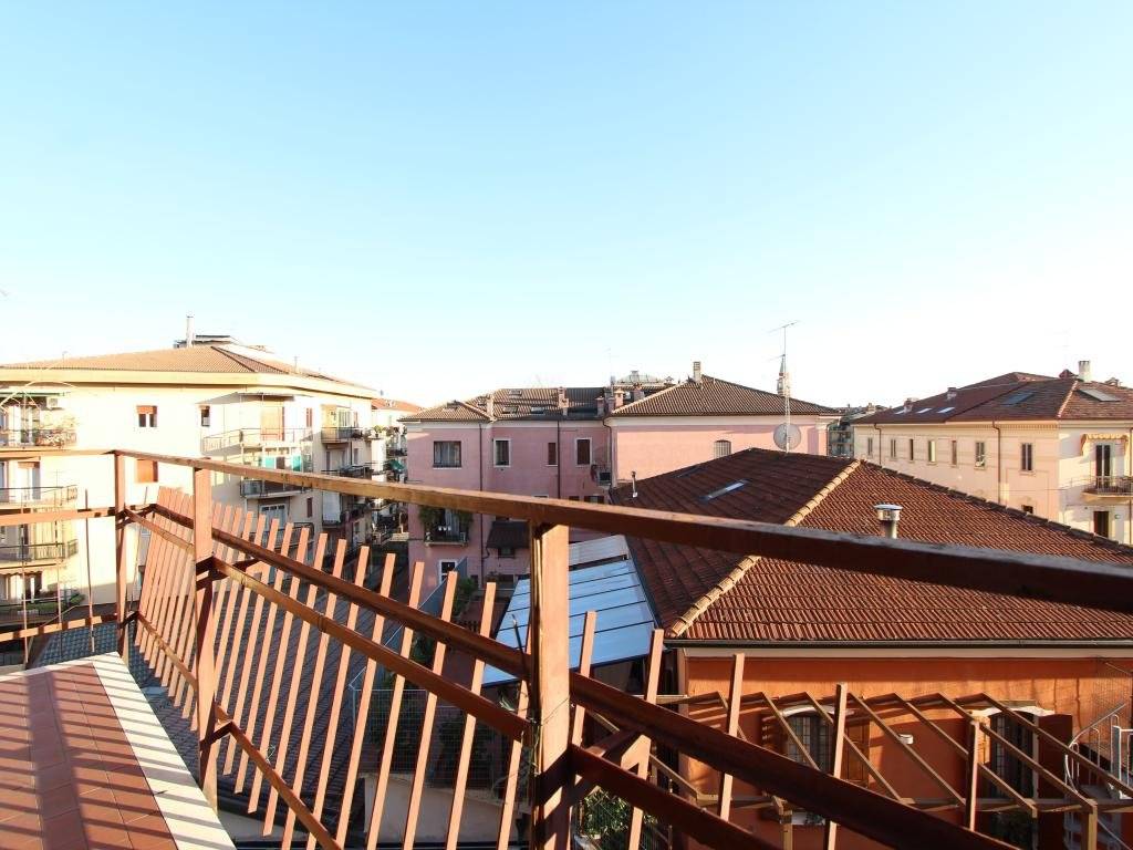 Appartamento a Verona in Via Giuseppe Zamboni - Foto 2