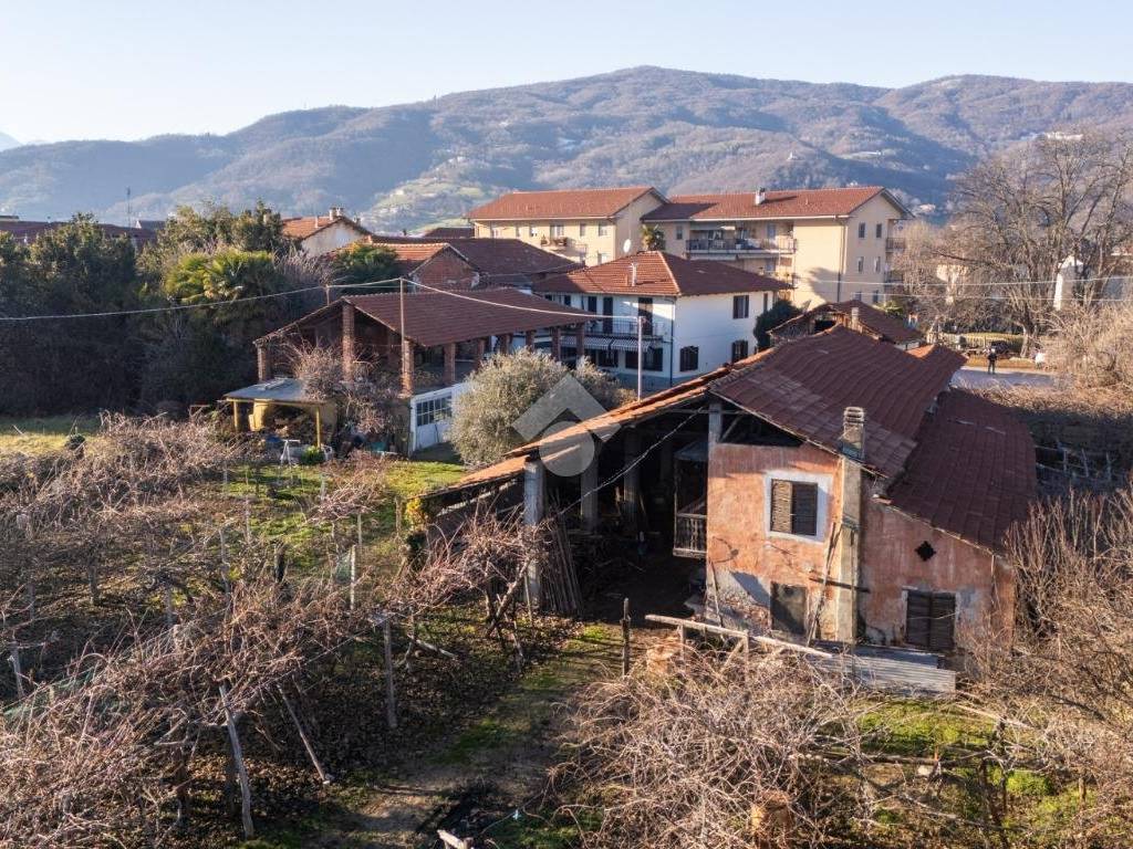 Casa indipendente a Costigliole saluzzo in Via Largo Guglielmo Marconi, 22 - Foto 3