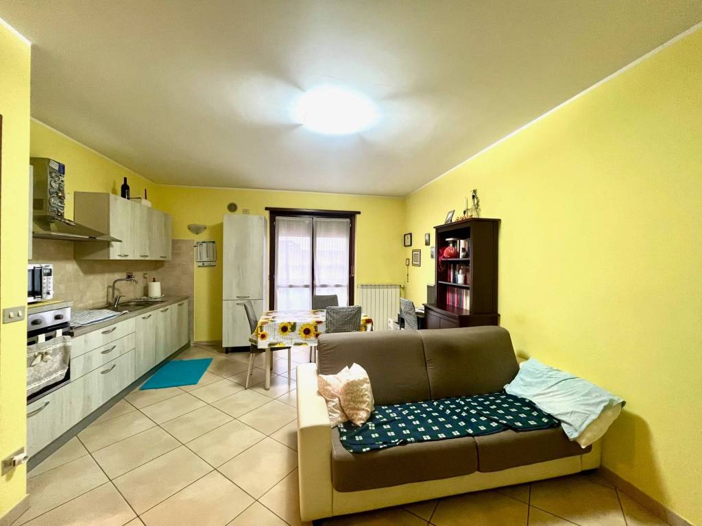 Appartamento a Carmagnola in Via Rubatto - Foto 5