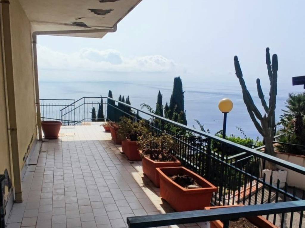 Appartamento a Letojanni in Via Contrada Silemi - Foto 5