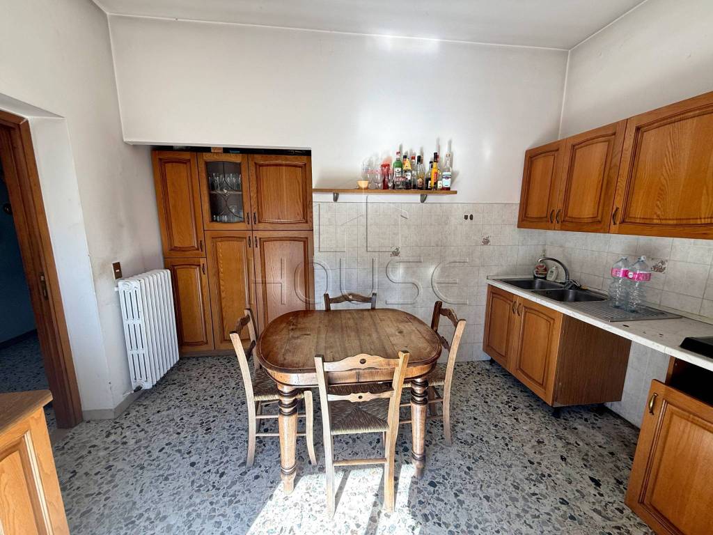Appartamento a Umbertide in Via Rodolfo Morandi - Foto 2