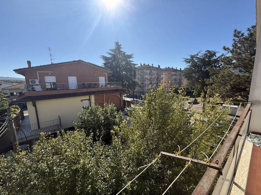 Appartamento a Umbertide in Via Rodolfo Morandi - Foto 4