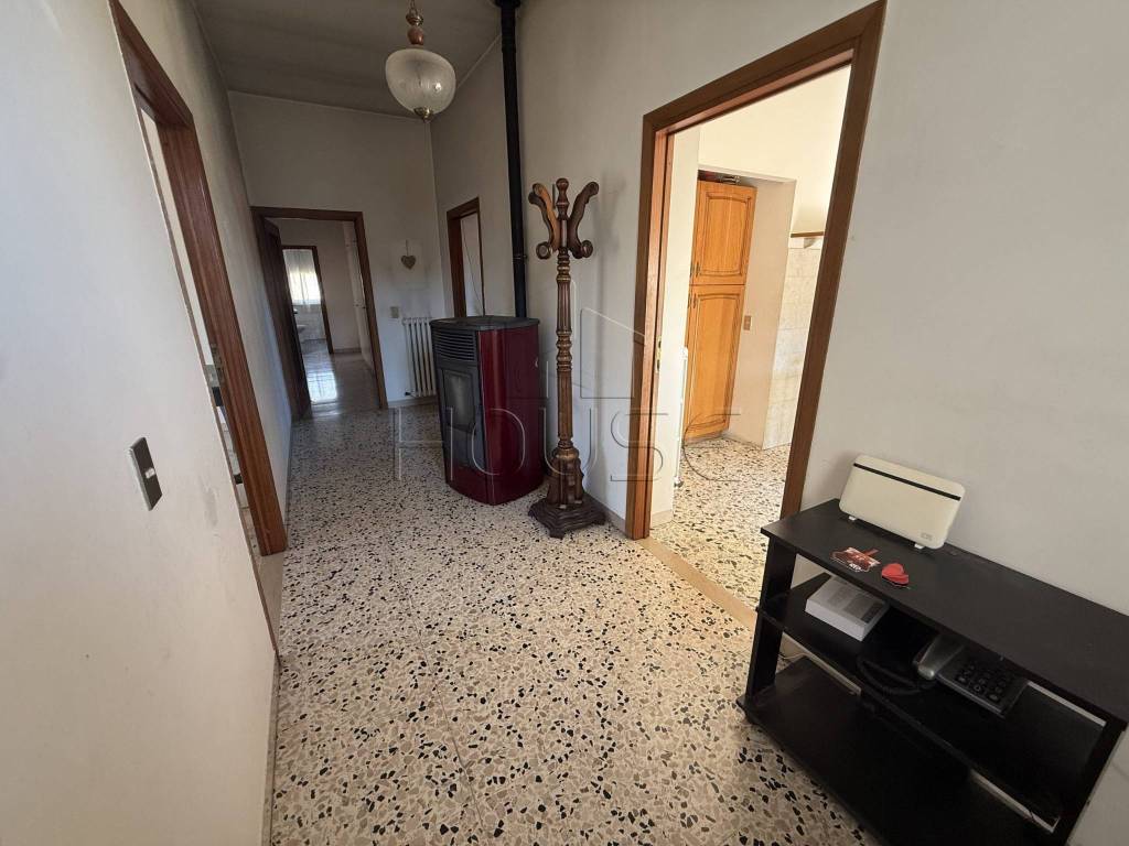 Appartamento a Umbertide in Via Rodolfo Morandi - Foto 5