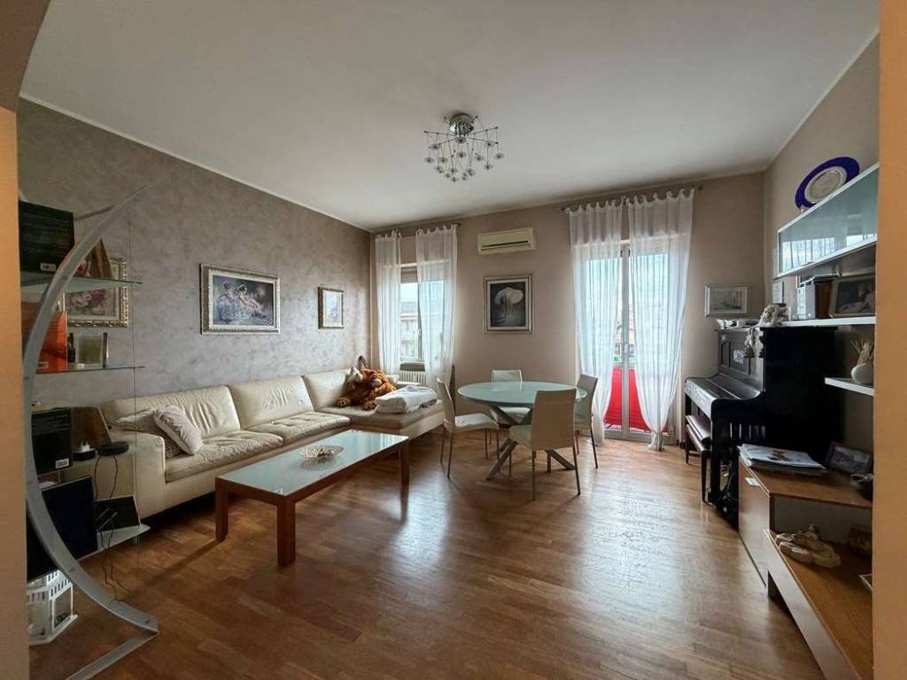 Appartamento a Vigevano in Via Monte Baldo, 26 - Foto 2